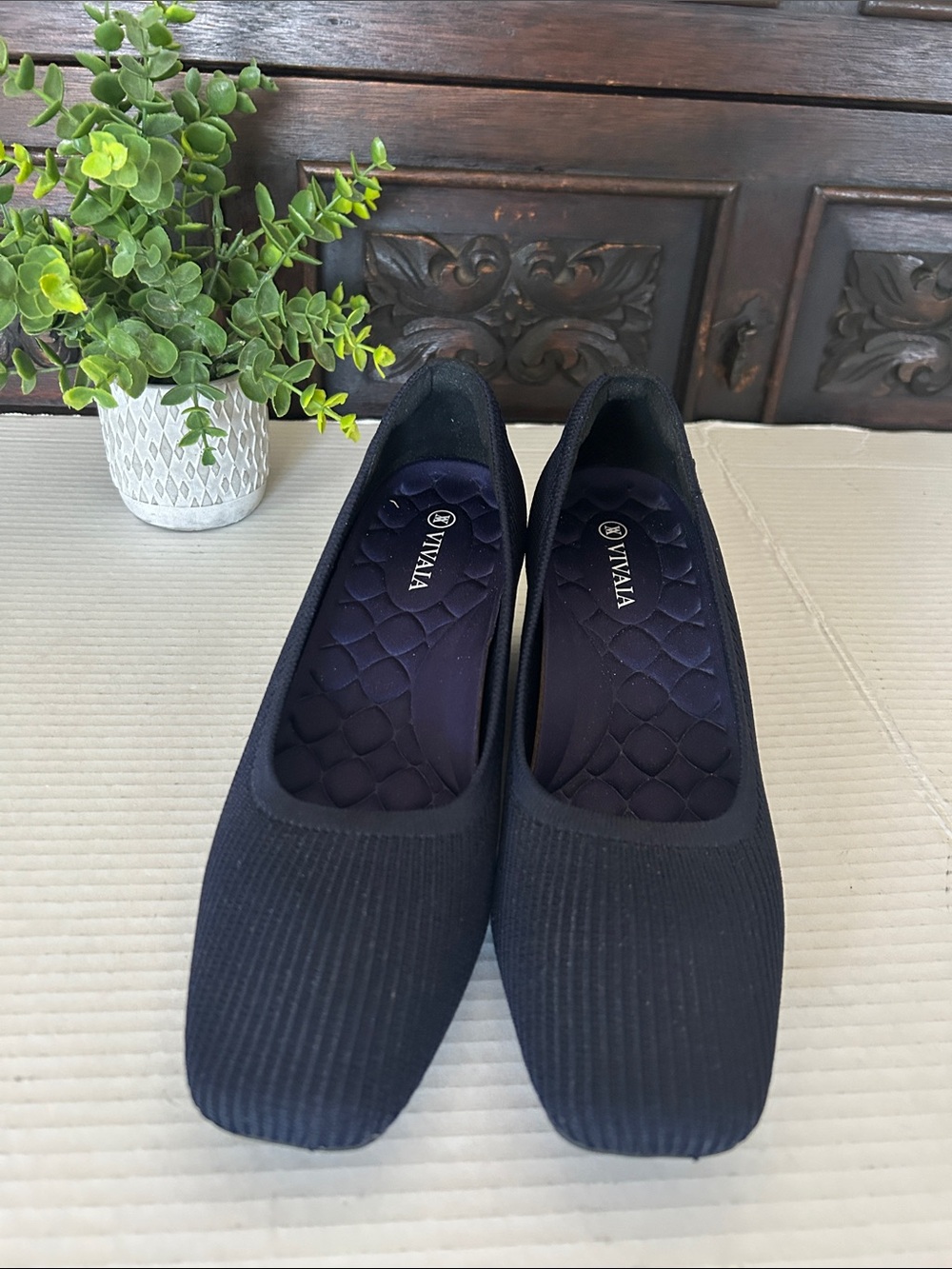 Vivaia Navy Ribbed Knit Wedge Pumps - Picture 3 of 12